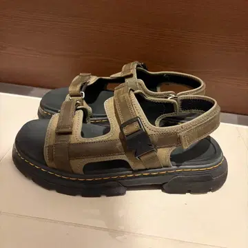 [ 새상품급 ] Dr.Martin 샌들 30cm