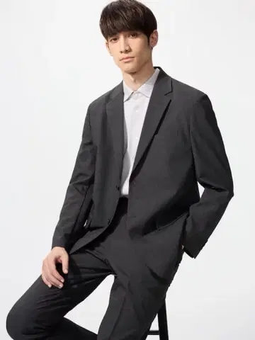 새상품급 25 모델 유니클로 감동 자켓 울라이크 다크 그레이 XL