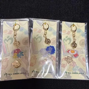 Mrs. GREEN APPLE 랜덤 참 키링 세트