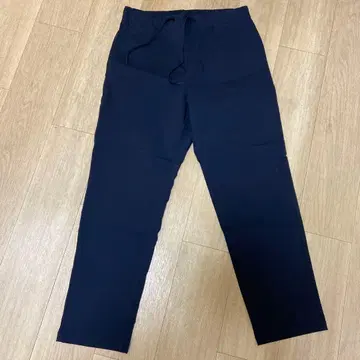 네이비 슬랙스 L 사이즈, 글로벌 워크, 스고라쿠 시착만 한 상품.