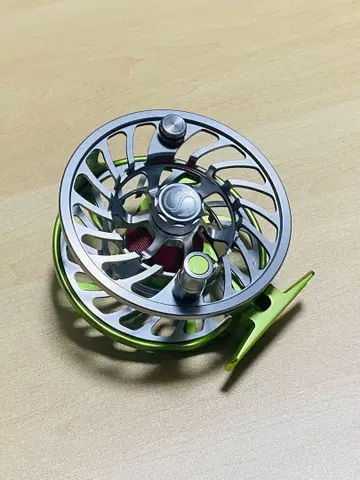 Wild Spec 플라이 릴 SS9/10/11