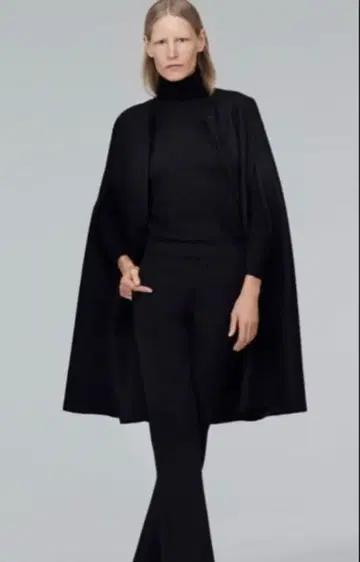 ZARA WOMAN 블랙 롱 코트 케이프 스타일