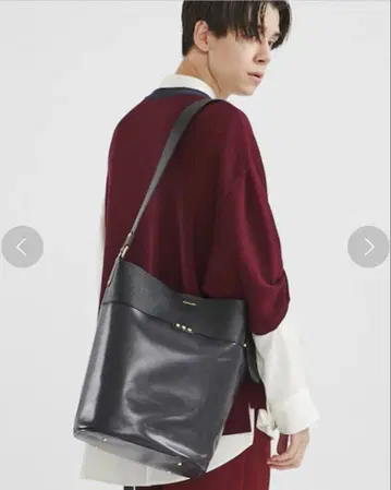 CULLNI 가죽 버킷백