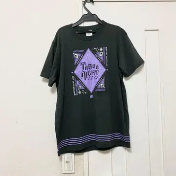 우타프리 탭나이 미카제 아이 T셔츠 M사이즈