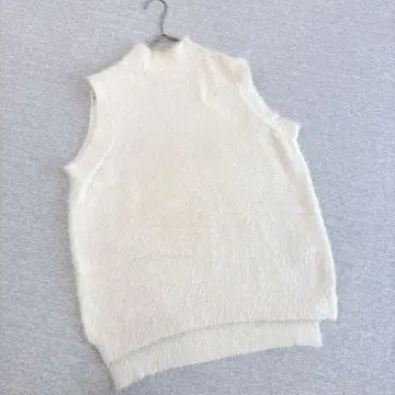 세븐 데이즈 선데이 슬리브리스 니트 하이넥 프리 사이즈 아이보리