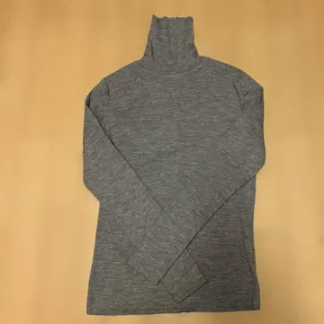 [ 새상품 ] 그레이 터틀넥 스웨터