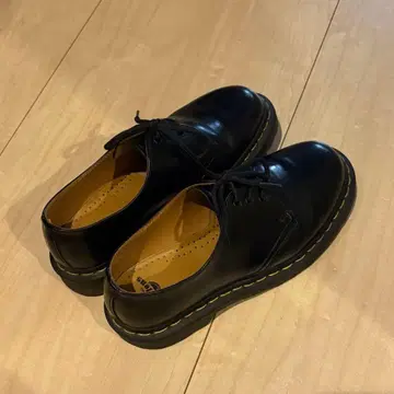 닥터마틴 3홀 신발