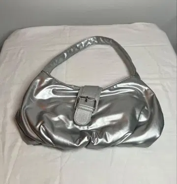 SQUARELINE Falle silver 숄더백