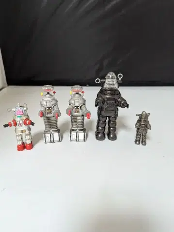 로비 더 로봇 / B-9 로봇 미니 피규어 5개 세트 SF