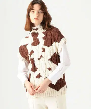 새상품급 depres 핸드니트 인터샤 하이넥 베스트