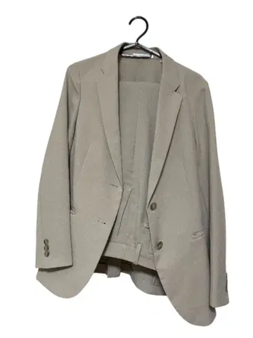 UNIQLO 베이지 셋업 수트