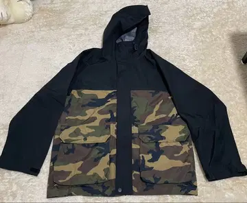 카모플라쥬 후드 부착 마운틴 후드티