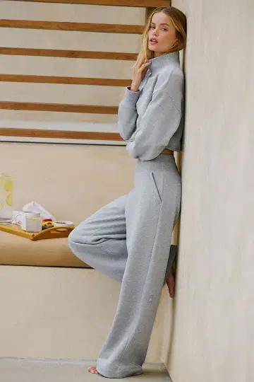 alo 세레니티 와이드 레그 스웨트 팬츠