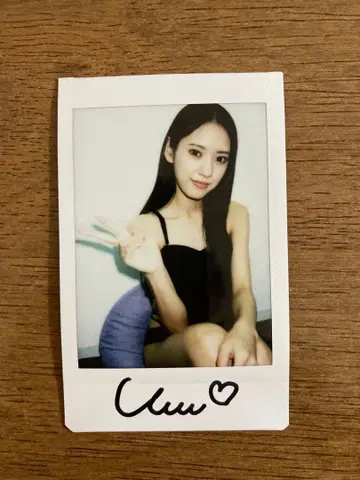 야카케 우미 친필 사인 폴라로이드 1