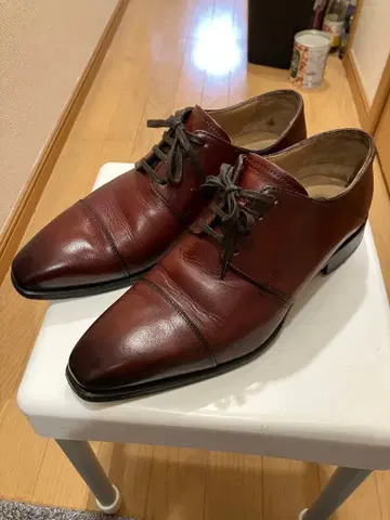 브라운 가죽 스트레이트 팁 비즈니스 슈즈