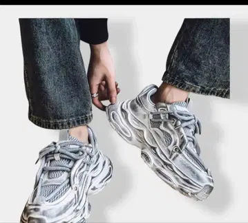 그런지 더트 스니커즈