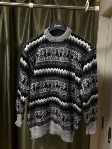 페루제 알파카 스웨터