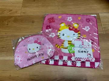 미개봉 새상품 산리오 헬로키티 타월 파우치 세트 키티