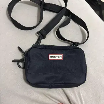 HUNTER 숄더백 블랙
