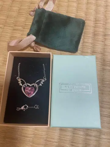 하트 모양 핑크 스톤 목걸이