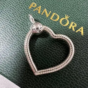 판도라 모먼트 하트 참 홀더