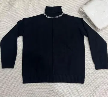 Deuku 터틀넥 니트 블랙 화이트 세트 판매