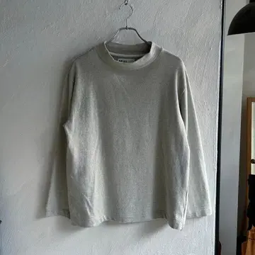 새상품급 MHL. 코튼울 모크넥 맨투맨 마가렛호웰