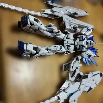 건담 프라모델 RG 유니콘 건담 퍼펙트 빌리티 암드 아머