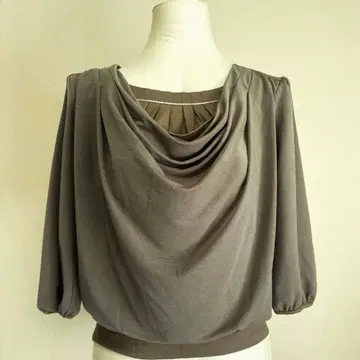 새상품급! 리플렉트 라메 드레이프 티셔츠 7부 소매 카키 고급