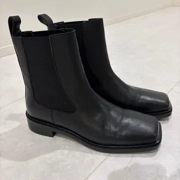 블랙 가죽 사이드 고어 부츠 ZARA 39