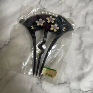 꽃무늬 펄 장식 헤어콤