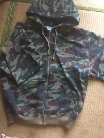 챔피온 카모플라주 L 사이즈 (크게 나옴)