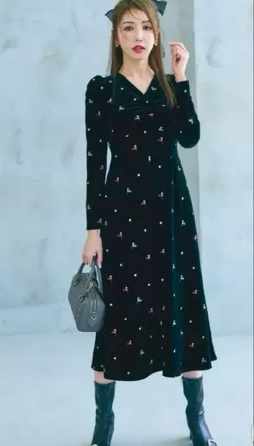 초레어 완판템 셀포드 CELFORD 벨로아 총자수 원피스 36 블랙