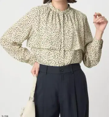 미사용 새상품 그린 라벨 릴랙싱 시어 프론트 요크 블라우스