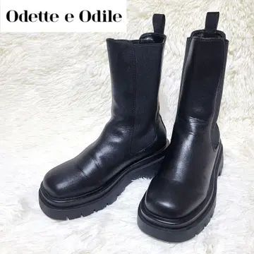 새상품급 오데트 에 오딜 사이드 고어 부츠 트랙 밑창 통굽