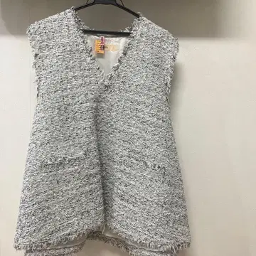 heve 헤이비 트위드 베스트