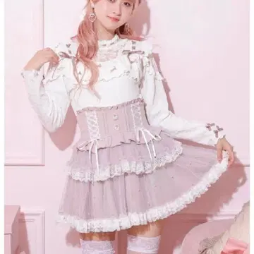 노에미 메니 펄 리본 데콜테 레이스 티셔츠