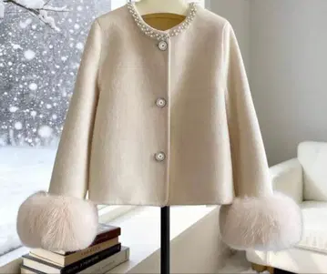 아이보리 노카라 자켓 퍼 포함