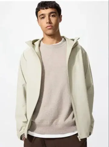 유니클로 블록테크 후드티/3D컷