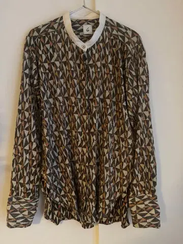 6 로쿠 지오메트릭 프린트 밴드 카라 셔츠 38