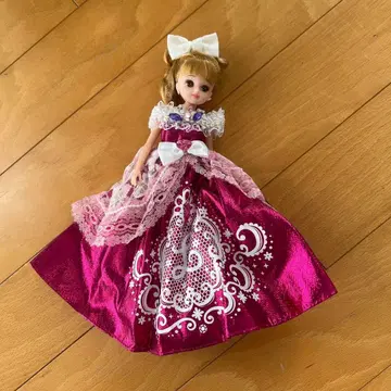 리카짱 드레스 인형 본체