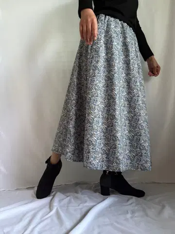 LIBERTY Chive Blue 롱 스커트