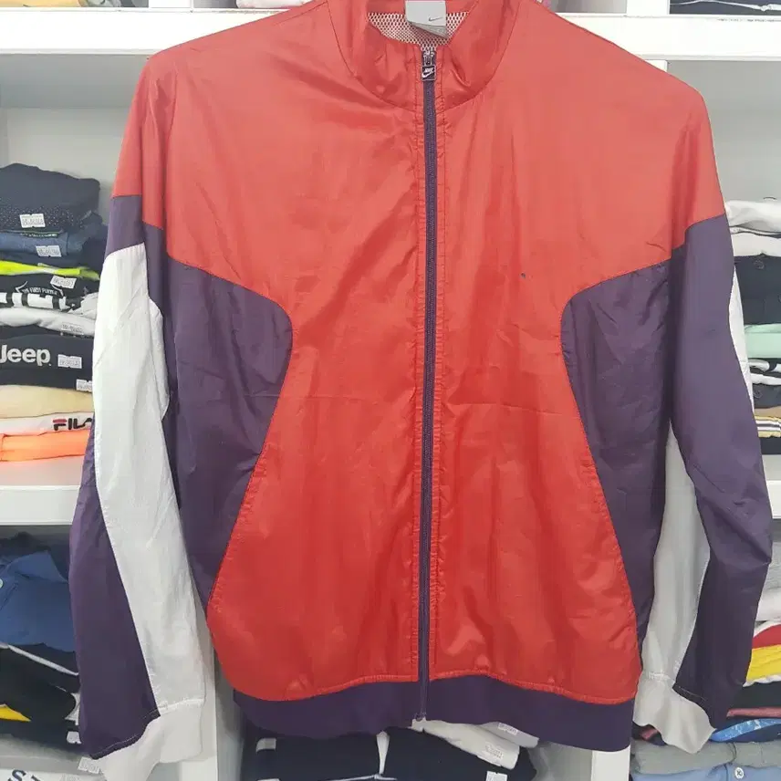 ナイキ スウシ登山服男性風防