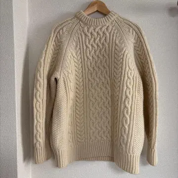 프릭스스토어 아이보리 케이블 니트 스웨터 F
