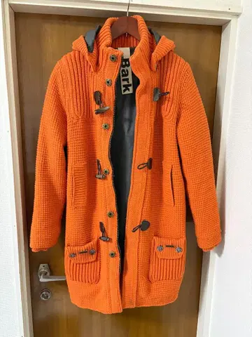 Bark 오렌지 니트 더플 코트