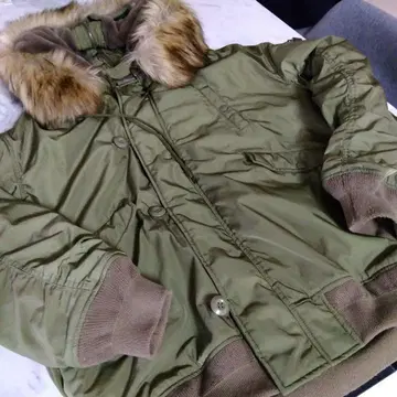 새상품급 moussy 올리브 그린 밀리터리 퍼 자켓
