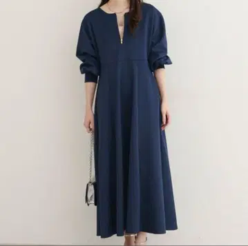 [ 익명 배송 ] naturalcouture 프론트 ZIP 원피스