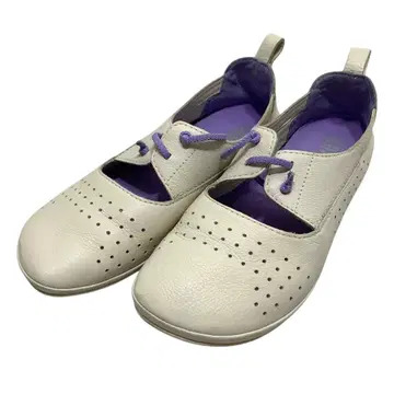 [ 새상품급 ] 캠퍼 (23) 펌프스 플랫슈즈 라이트니나 천연 가죽