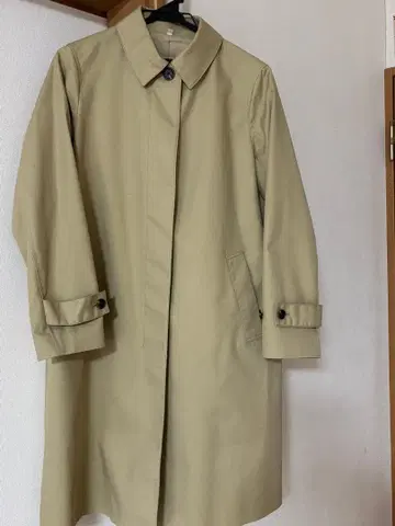 무인양품 베이지 트렌치코트 긴팔 단추식