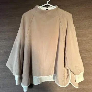 Lallia Mu 베이지 오버 사이즈 트레이닝복